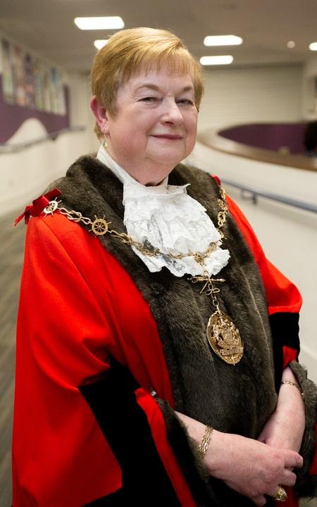 Cllr jenny Wallace mayor of Gravesham 2025 wearing the red cloak and mayoral chains