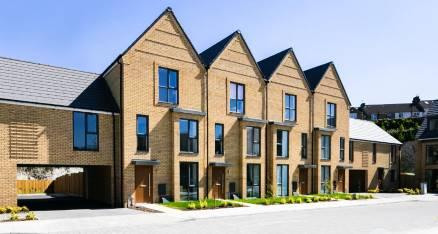 Image of 4 attached houses in cable wharf
